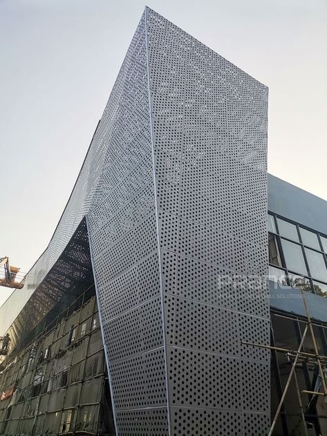 Stainless Steel Facades, reference design 005